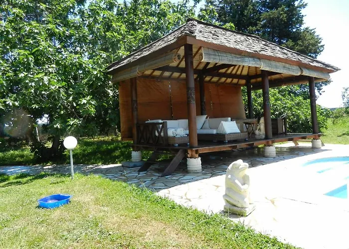 Monica Di Holiday home *