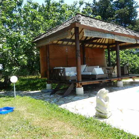 Monica Di Holiday home *