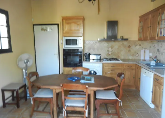 Monica Di בית נופש Sorbo-Ocagnano